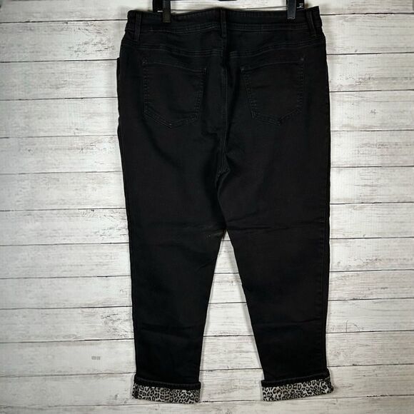 Chico’s Relaxed Straight Animal Print Leopard Cuff Ankle Black Jean 3 16/XL - Picture 2 of 7